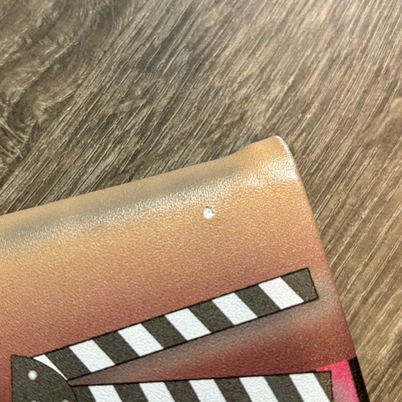 Nicole Lee Hollywood Foldable Glasses Case - Picture 4 of 11